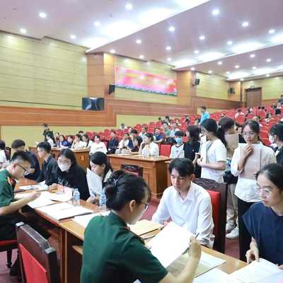 H&#7884;C VI&#7878;N H&#7852;U C&#7846;N TI&#7870;P NH&#7852;N SINH VI&#202;N TR&#218;NG TUY&#7874;N H&#7878; D&#194;N S&#7920; N&#258;M 2025