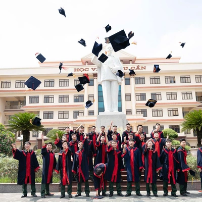 H&#7884;C VI&#7878;N H&#7852;U C&#7846;N H&#431;&#7898;NG D&#7850;N SINH VI&#202;N D&#194;N S&#7920; TR&#218;NG TUY&#7874;N NH&#7852;P H&#7884;C N&#258;M 2025