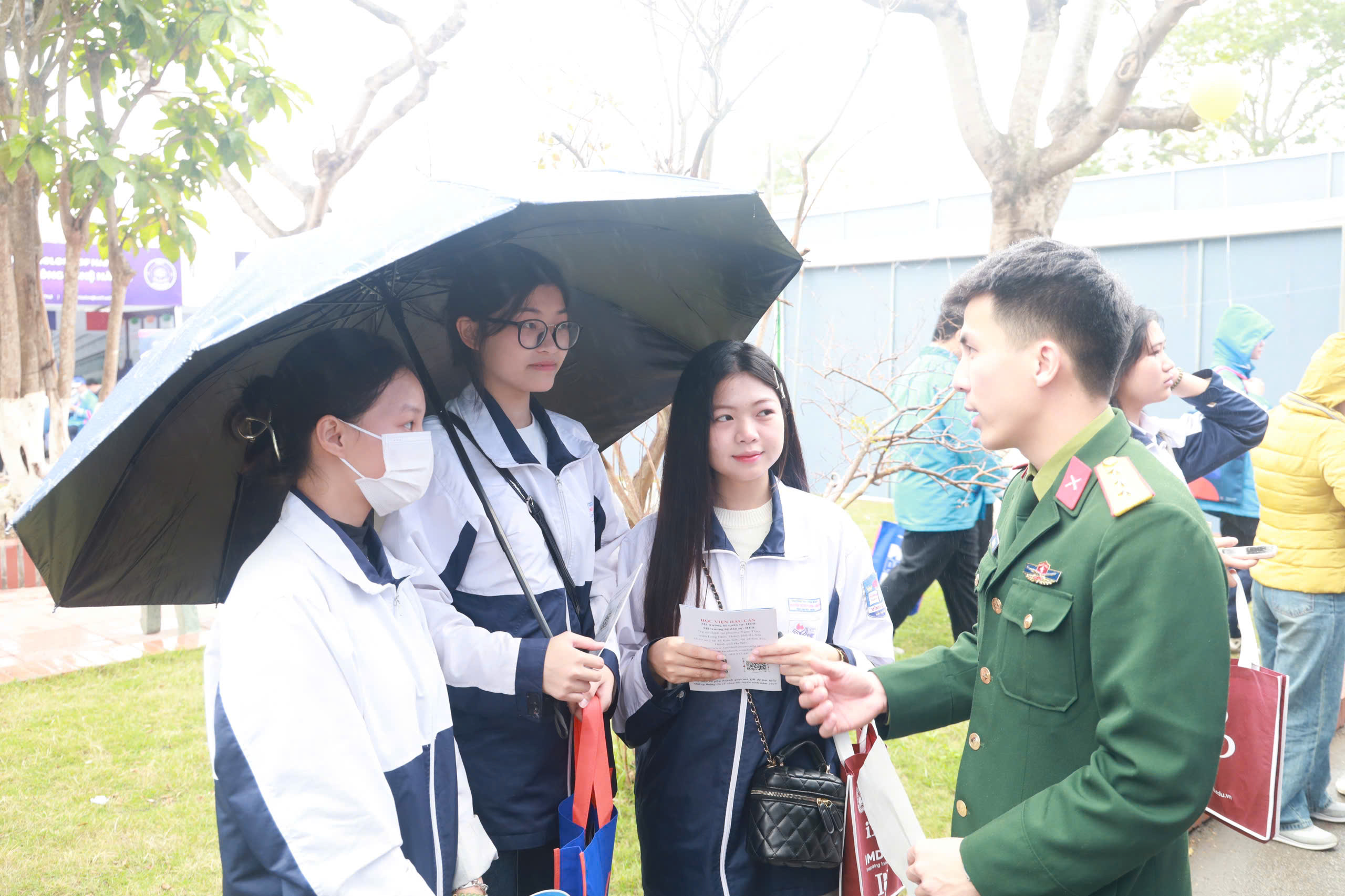 z6366698514113_96ef53590a9f09929a6de9335d93246a